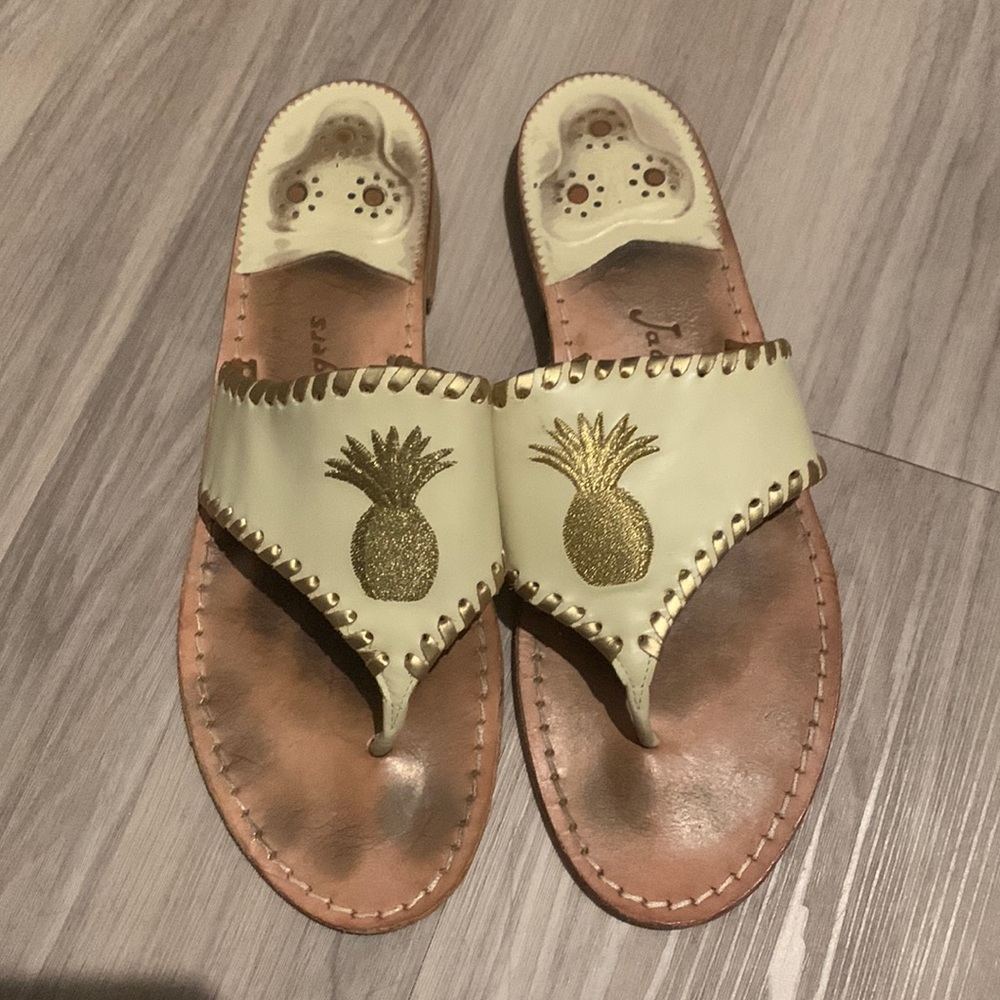 Jack Rogers Pineapple Embroidered Snadals